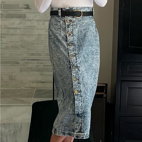 avon fashions Dresses & Skirts - Vintage/Retro 80’s Acid Wash Denim MIDI Skirt